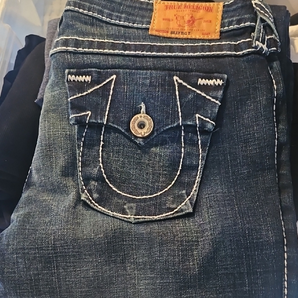 True Religion Women’s Dark Blue Bootcut Jeans with Contrast Stitching